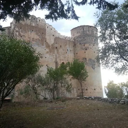 Castello Di Praia Frühstückspension 3*