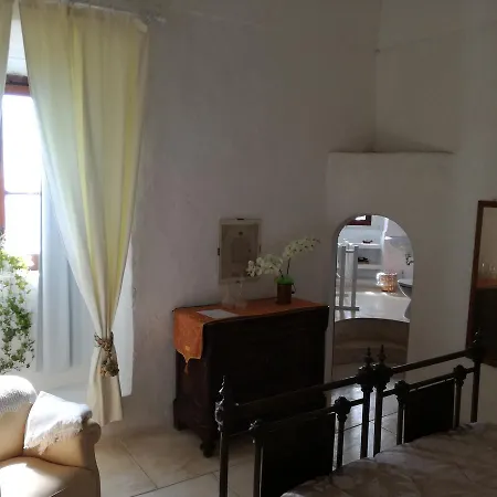 Castello Di Praia Bed & Breakfast 3*