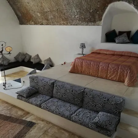 Castello Di Praia Bed & Breakfast